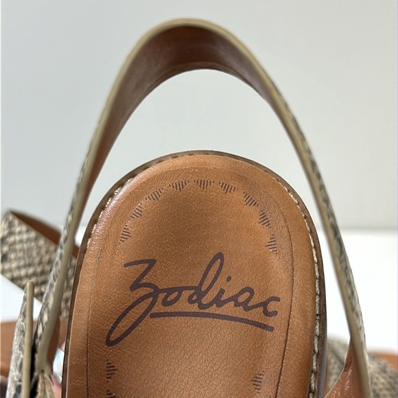 Anthropologie Zodiac Ivy Snake Print Sandals Size 8.5 - Picture 10 of 15